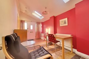 Photo 19- click for photo gallery